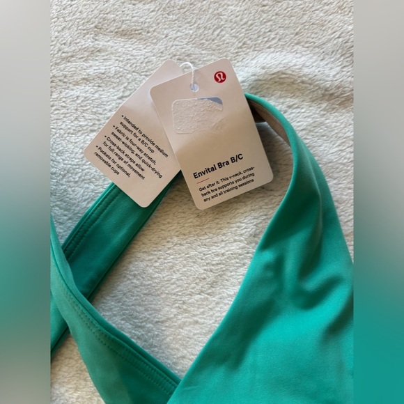 Lululemon Envital Sports Bra - Green/Teal - Size 2 - Picture 2 of 7